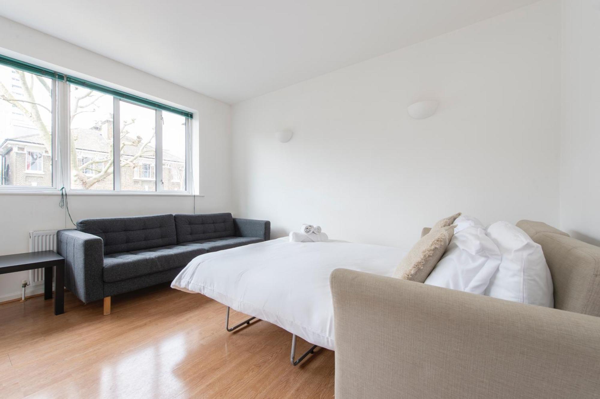 לונדון Modern Luxury Apartment By Bow Road Station מראה חיצוני תמונה
